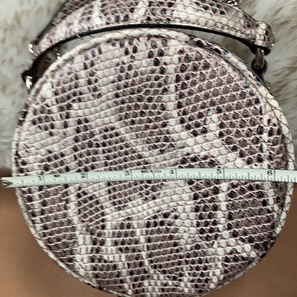 Express round python top zip crossbody bag. - Picture 7 of 8